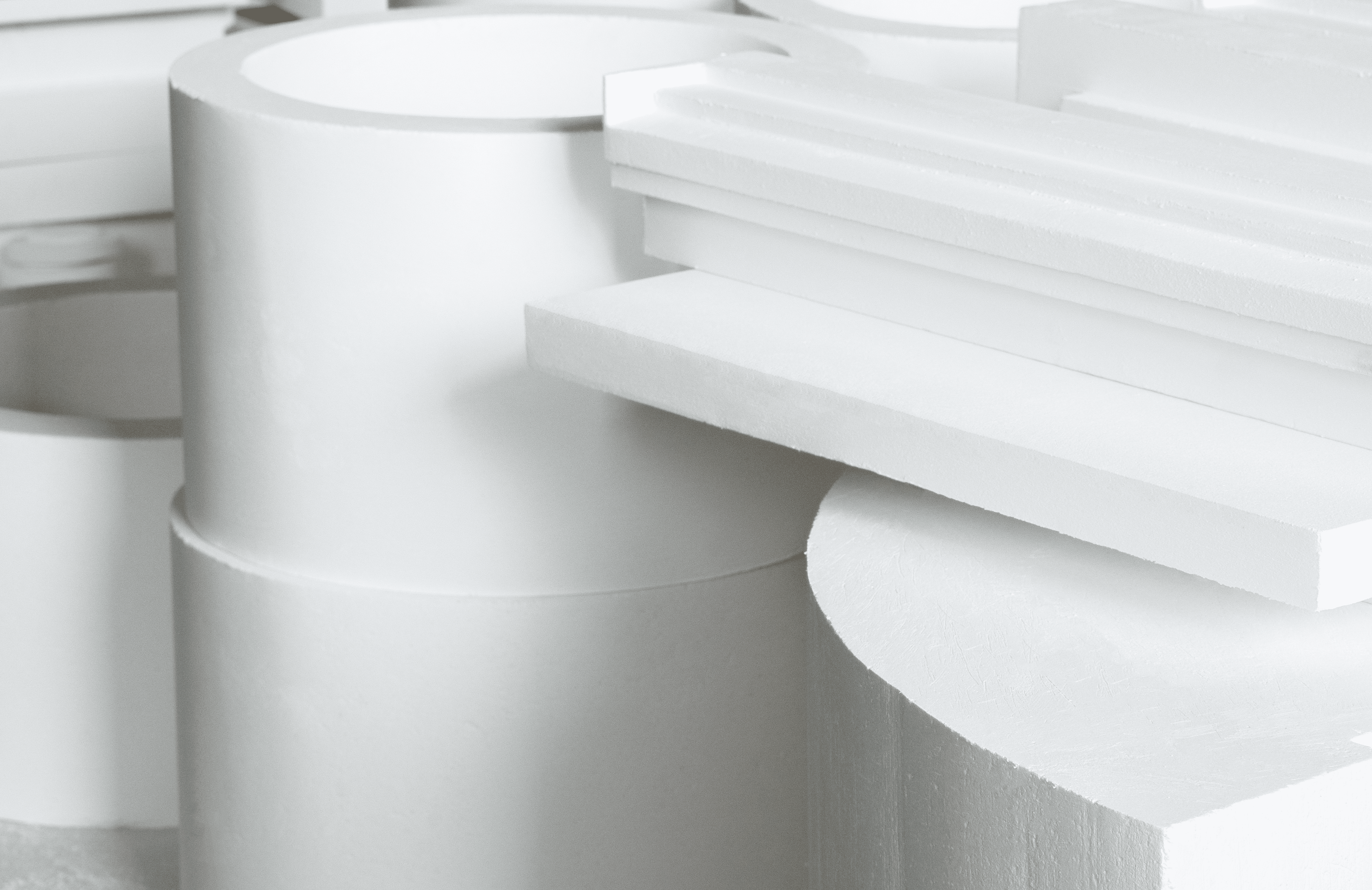 Classification and Applications of Refractory Materials